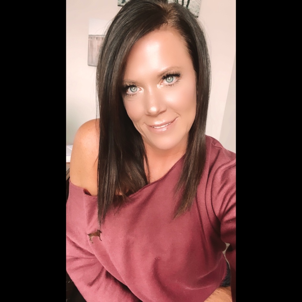 Meet your Posher, Cami